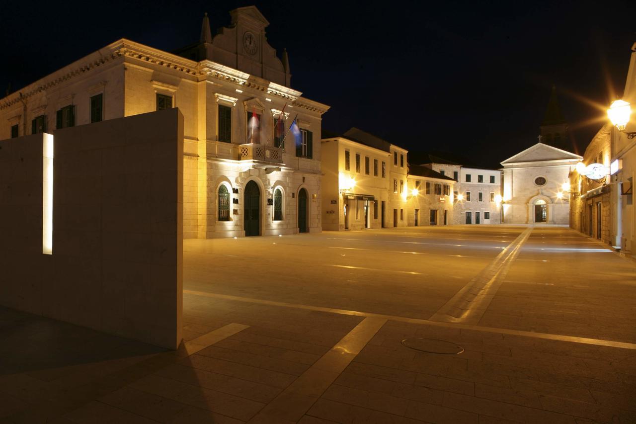 Hotel Merlot Opuzen  Esterno foto